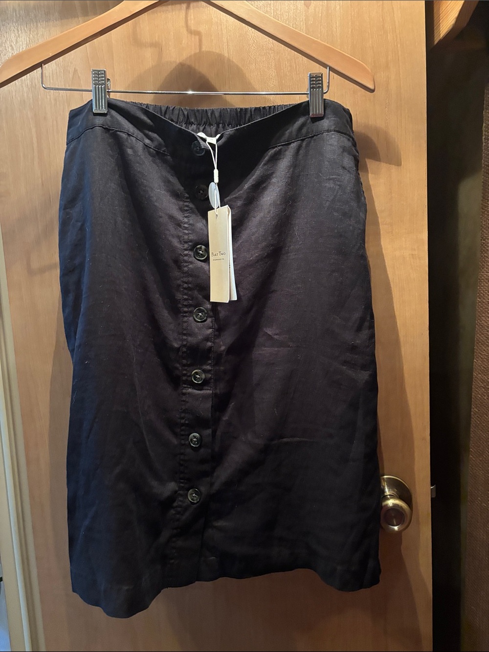 Button-Front Black linen Midi Skirt with Elastic Waist